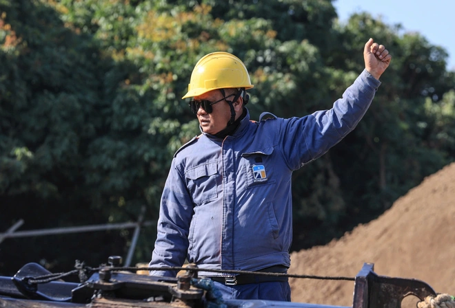 Trung Chính dồn lực bứt tốc trên đại công trường cầu Tứ Liên- Ảnh 7. Trung Chính dồn lực bứt tốc trên đại công trường cầu Tứ Liên- Ảnh 7.