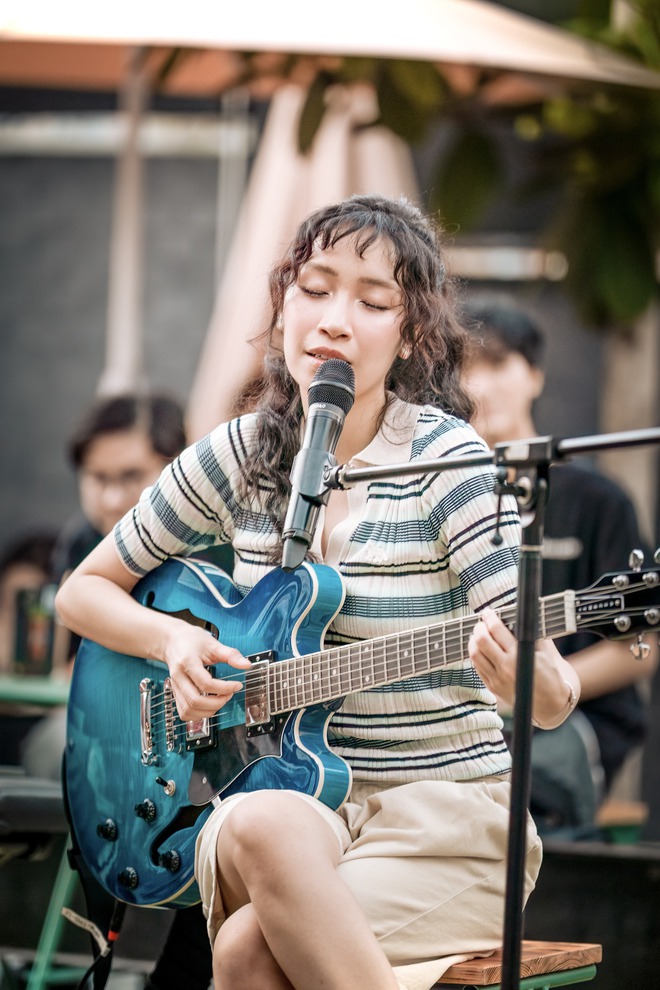 Ca sĩ Mỹ Anh toan tính điều gì với EP tiếng Anh “phases of the moon”?- Ảnh 4. Ca sĩ Mỹ Anh toan tính điều gì với EP tiếng Anh “phases of the moon”?- Ảnh 4.