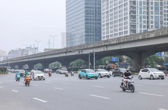 Cửa ngõ Hà Nội thông thoáng trong ngày thứ ba nghỉ lễ 2/9- Ảnh 6. Cửa ngõ Hà Nội thông thoáng trong ngày thứ ba nghỉ lễ 2/9- Ảnh 6.