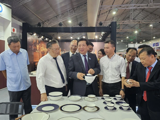 Hơn 1.000 gian hàng góp mặt tại triển lãm Vietbuild Hà Nội 2025- Ảnh 4.