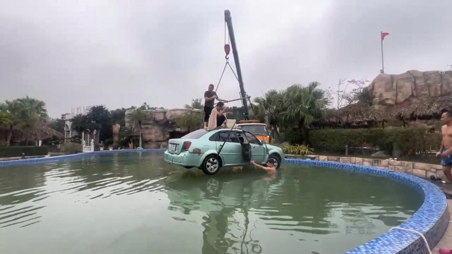 "Tử chiến trên không" dẫn đầu phòng vé, "Đồi hành xác" doanh thu không như kỳ vọng- Ảnh 4.