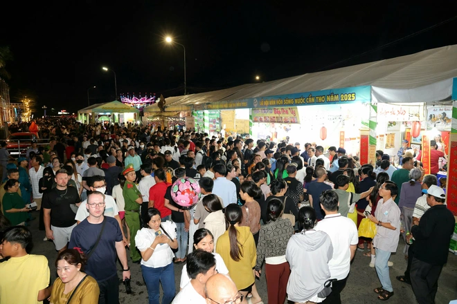 Văn h&oacute;a - du lịch Cần Thơ tạo lực đỡ cho ph&aacute;t triển đ&ocirc; thị- Ảnh 3.