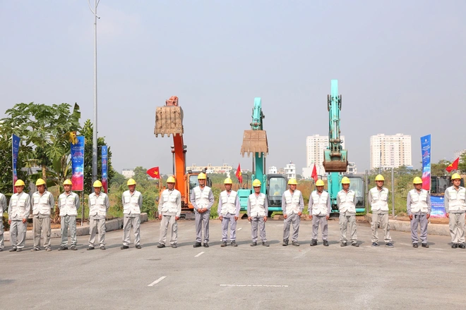 TP.HCM đồng loạt khởi c&ocirc;ng 4 dự &aacute;n hạ tầng trọng điểm ch&agrave;o mừng Đại hội XIV của Đảng- Ảnh 8.