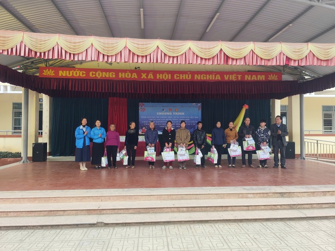 Tuổi trẻ B&aacute;o X&acirc;y dựng mang y&ecirc;u thương đến học sinh v&ugrave;ng cao Th&aacute;i Nguy&ecirc;n- Ảnh 5.