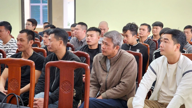 Bắc Ninh: Hơn 100 doanh nghiệp k&yacute; cam kết chấp h&agrave;nh ph&aacute;p luật về trật tự ATGT- Ảnh 4.