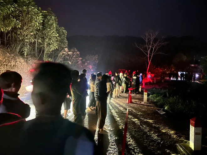 L&agrave;o Cai: &Ocirc; t&ocirc; mất l&aacute;i lao xuống ta luy, 2 người tử vong- Ảnh 1.