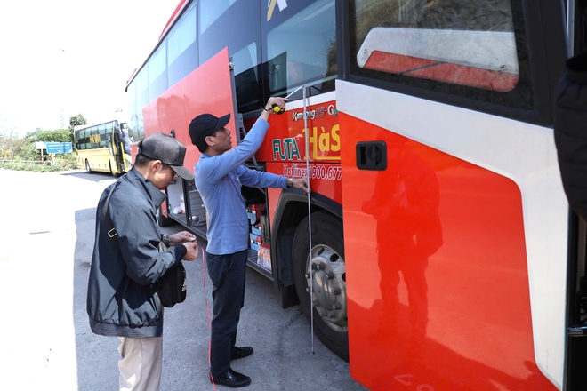 Khảo s&aacute;t an to&agrave;n xe kh&aacute;ch giường nằm hai tầng tr&ecirc;n c&aacute;c tuyến đ&egrave;o dốc miền n&uacute;i- Ảnh 5.