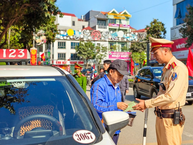 C&ocirc;ng an H&agrave; Nội sẵn s&agrave;ng đảm bảo an ninh trật tự, ATGT phục vụ hơn 6 triệu cử tri đi bầu cử- Ảnh 3.