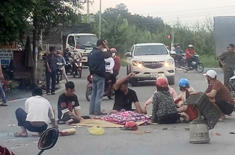 Tin tức tai nạn giao th&ocirc;ng mới nhất ng&agrave;y h&ocirc;m nay 11/10/2023 - Ảnh 1.