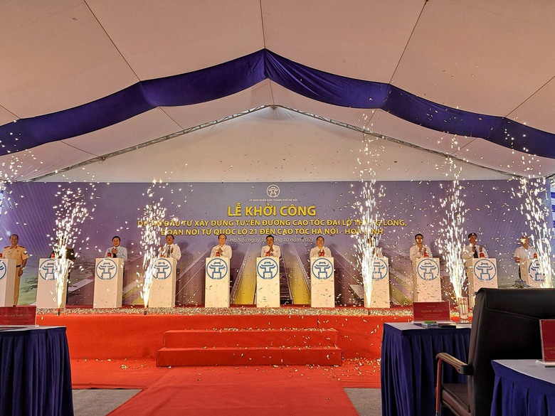 Khởi công dự án giao thông để từ Hà Nội về Hoà Bình chỉ còn 30 phút - Ảnh 1. Khởi công dự án giao thông để từ Hà Nội về Hoà Bình chỉ còn 30 phút - Ảnh 1.