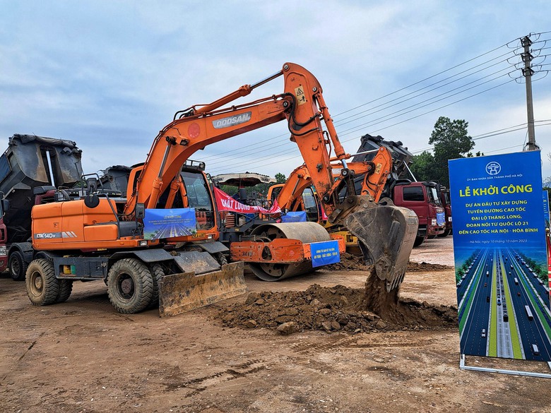 Khởi công dự án giao thông để từ Hà Nội về Hoà Bình chỉ còn 30 phút - Ảnh 2. Khởi công dự án giao thông để từ Hà Nội về Hoà Bình chỉ còn 30 phút - Ảnh 2.
