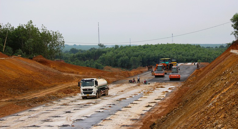 Cao tốc Vạn Ninh &ndash; Cam Lộ: Quảng Trị hỗ trợ c&aacute;c hộ d&acirc;n thu&ecirc; nh&agrave; tạm cư thế n&agrave;o? - Ảnh 3.