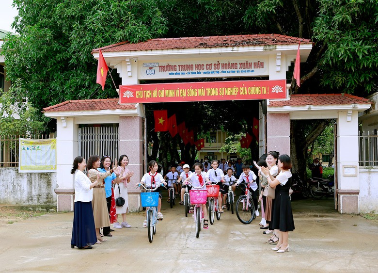 Hoạt động thiện nguyện – Nét đẹp trong văn hóa doanh nghiệp của TAPETCO - Ảnh 3. Hoạt động thiện nguyện – Nét đẹp trong văn hóa doanh nghiệp của TAPETCO - Ảnh 3.