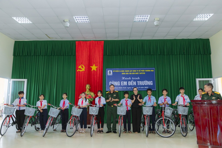 Hoạt động thiện nguyện – Nét đẹp trong văn hóa doanh nghiệp của TAPETCO - Ảnh 1. Hoạt động thiện nguyện – Nét đẹp trong văn hóa doanh nghiệp của TAPETCO - Ảnh 1.