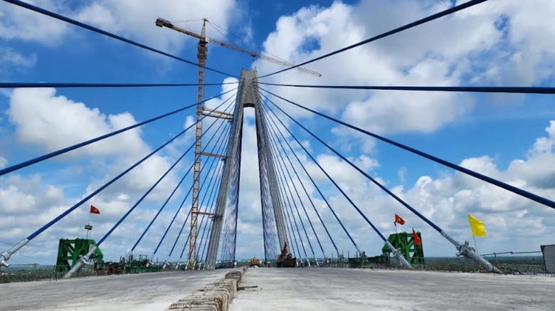 Đua tiến độ ba dự &aacute;n cuối c&ugrave;ng  - Ảnh 1.