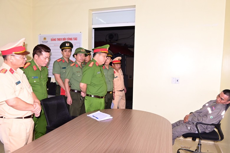 Hải Ph&ograve;ng: Khởi tố, bắt tạm giam t&agrave;i xế đ&aacute;nh CSGT huyện An Dương - Ảnh 2.