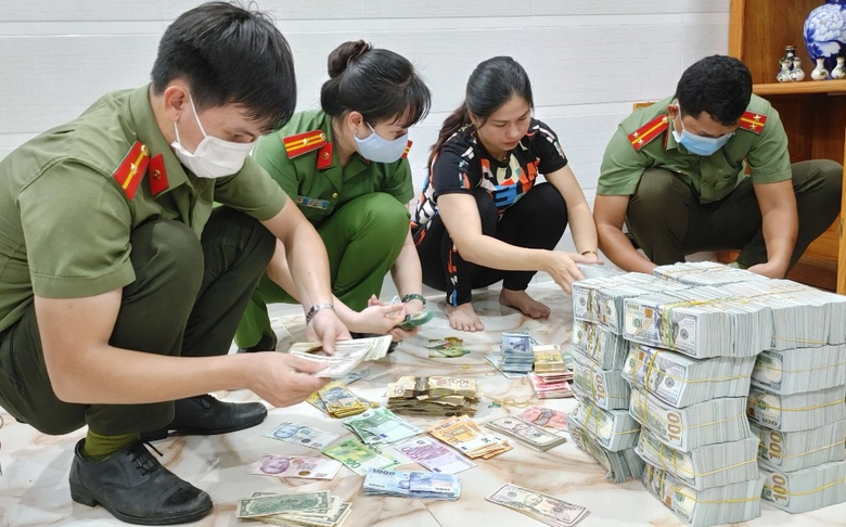 Sau Mười Tường, An Giang tiếp t&uacute;c x&eacute;t xử vụ bu&ocirc;n lậu v&agrave;ng lớn tiếp theo tr&ecirc;n địa b&agrave;n tỉnh - Ảnh 4.