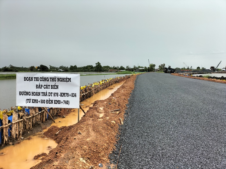 T&iacute;n hiệu t&iacute;ch cực sau 5 kỳ đ&aacute;nh gi&aacute; th&iacute; điểm c&aacute;t biển l&agrave;m vật liệu thi c&ocirc;ng cao tốc - Ảnh 1.