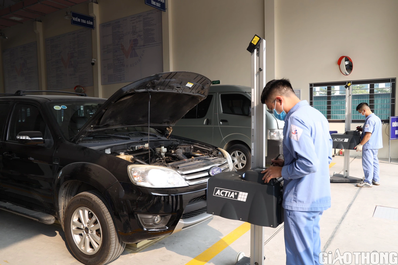 Sửa quy chuẩn kỹ thuật về đ&egrave;n chiếu s&aacute;ng ph&iacute;a trước của xe cơ giới - Ảnh 1.