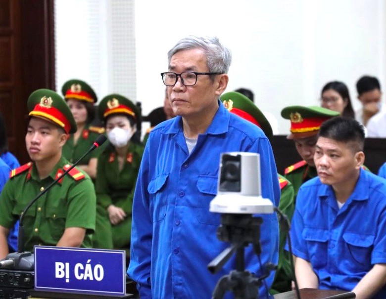 Mức &aacute;n n&agrave;o cho cựu chủ tịch AIC trong vụ"th&ocirc;ng thầu" ở Bệnh viện Sản - Nhi Quảng Ninh? - Ảnh 3.