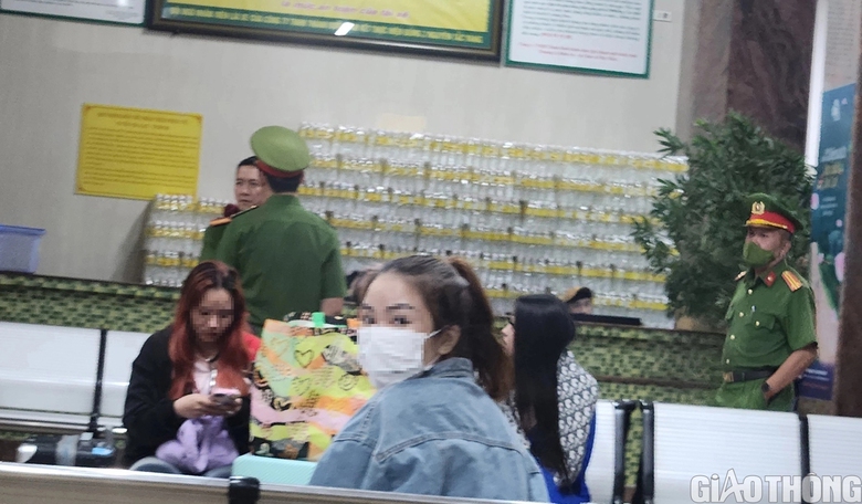 Đồng loạt kiểm tra nh&agrave; xe Th&agrave;nh Bưởi - Ảnh 3.