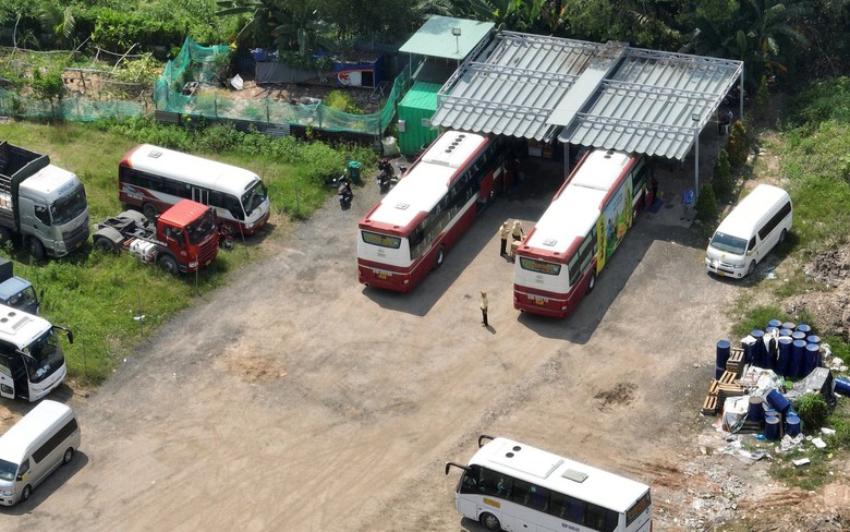 Đề nghị huyện Nh&agrave; B&egrave; cung cấp ph&aacute;p l&yacute; b&atilde;i đỗ xe 10.000m2 của Th&agrave;nh Bưởi