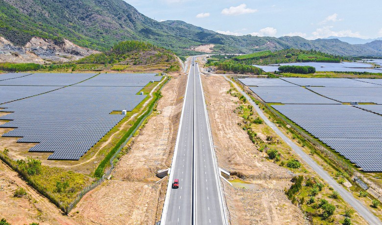 Nhiều ý kiến ủng hộ tăng vốn góp Nhà nước tại dự án PPP giao thông - Ảnh 1. Nhiều ý kiến ủng hộ tăng vốn góp Nhà nước tại dự án PPP giao thông - Ảnh 1.