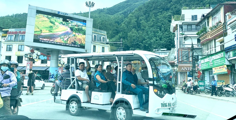 Sửa nhiều quy định về điều kiện đối với xe chở người bốn b&aacute;nh - Ảnh 1.