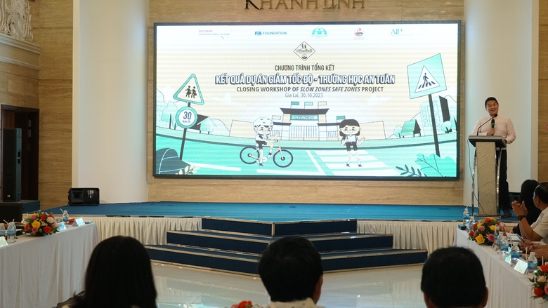 Kỷ niệm 5 năm dự án “Giảm tốc độ - Trường học an toàn” - Ảnh 1. Kỷ niệm 5 năm dự án “Giảm tốc độ - Trường học an toàn” - Ảnh 1.