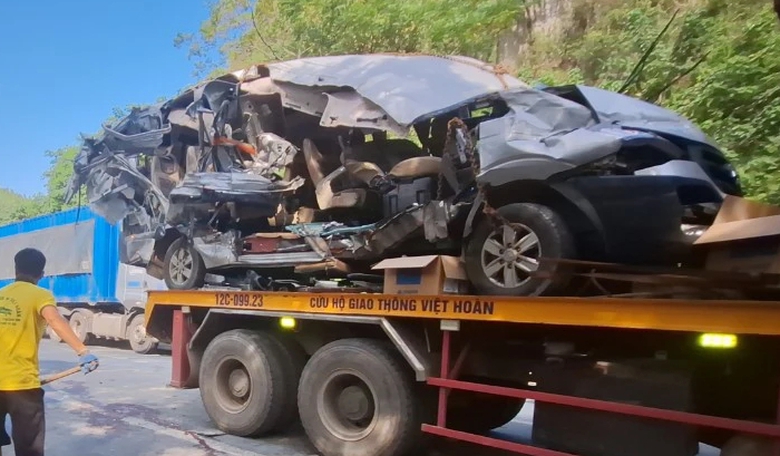 Nạn nh&acirc;n kể lại ph&uacute;t xảy ra vụ tai nạn thảm khốc khiến 5 người chết 11 người bị thương - Ảnh 4.