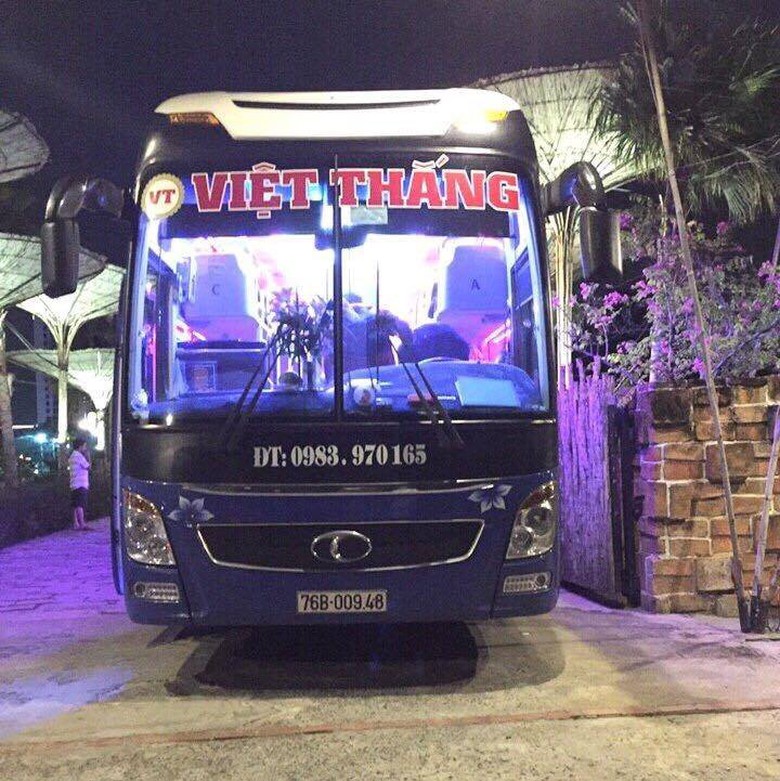 Quảng Ng&atilde;i kiến nghị tước giấy ph&eacute;p l&aacute;i xe t&agrave;i xế xe kh&aacute;ch chạy qu&aacute; tốc độ nhiều lần - Ảnh 2.