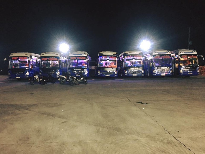 Quảng Ng&atilde;i kiến nghị tước giấy ph&eacute;p l&aacute;i xe t&agrave;i xế xe kh&aacute;ch chạy qu&aacute; tốc độ nhiều lần - Ảnh 3.