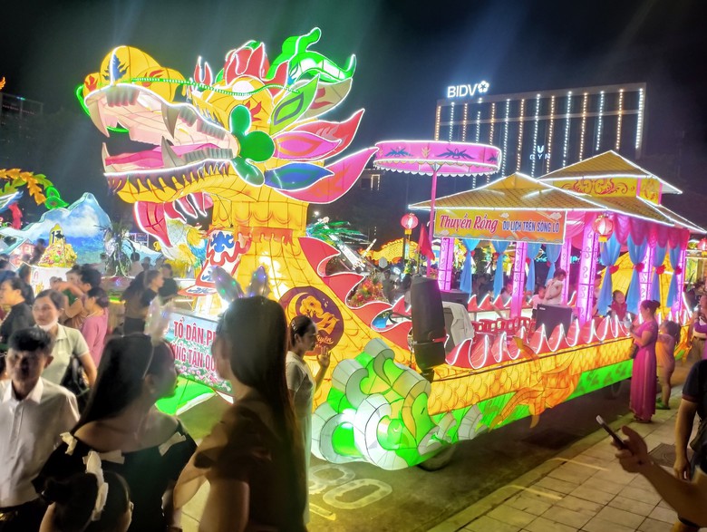 Tuy&ecirc;n Quang: Thu h&uacute;t hơn 200 ngh&igrave;n kh&aacute;ch du lịch đến với Lễ hội Th&agrave;nh Tuy&ecirc;n 2023 - Ảnh 1.