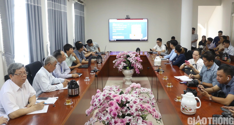 Chuyển đổi số Đồng Nai 2023: Ph&aacute;t triển c&aacute;c ứng dụng phục vụ người d&acirc;n - Ảnh 2.