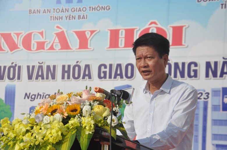 Trên ba nghìn người tham gia "Thanh niên với văn hóa giao thông" tại Yên Bái - Ảnh 2. Trên ba nghìn người tham gia "Thanh niên với văn hóa giao thông" tại Yên Bái - Ảnh 2.