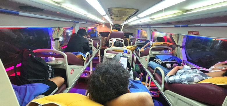 Đề xuất quy định an to&agrave;n kỹ thuật ri&ecirc;ng đối với xe giường nằm cải tạo - Ảnh 1.