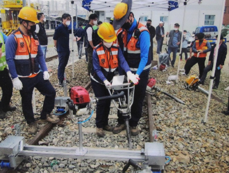 Bộ GTVT y&ecirc;u cầu tăng cường đ&agrave;o tạo nh&acirc;n lực đường sắt- Ảnh 1.