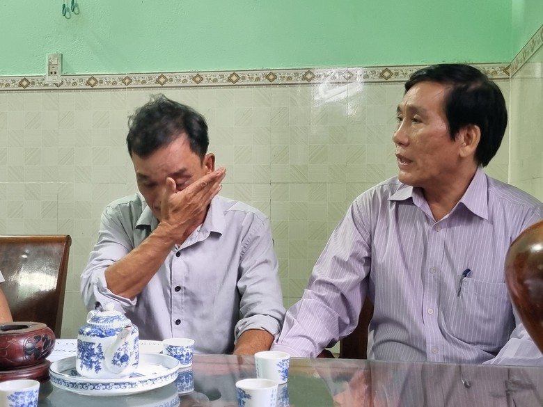 X&oacute;t xa cha gi&agrave; kh&oacute;c nghẹn nhớ con trai &uacute;t vừa ra trường đ&atilde; tử vong v&igrave; TNGT - Ảnh 2.