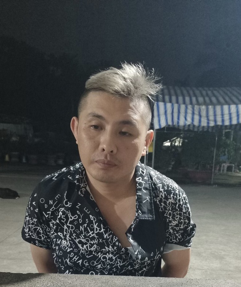 Người đàn ông bị đâm tử vong trên đường đón vợ về: Nghi phạm làm khai gì? - Ảnh 1. Người đàn ông bị đâm tử vong trên đường đón vợ về: Nghi phạm làm khai gì? - Ảnh 1.