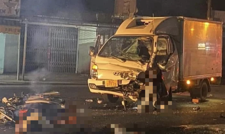 TNGT 3 người tử vong ở Đồng Nai: Xe tải đ&ocirc;ng lạnh c&oacute; c&ograve;n hạn kiểm định? - Ảnh 1.