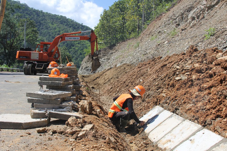 Đường kết nối Ninh Thuận - L&acirc;m Đồng đang thi c&ocirc;ng ra sao? - Ảnh 4.