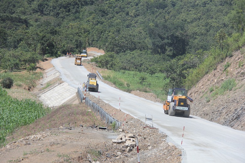 Đường kết nối Ninh Thuận - L&acirc;m Đồng đang thi c&ocirc;ng ra sao? - Ảnh 5.