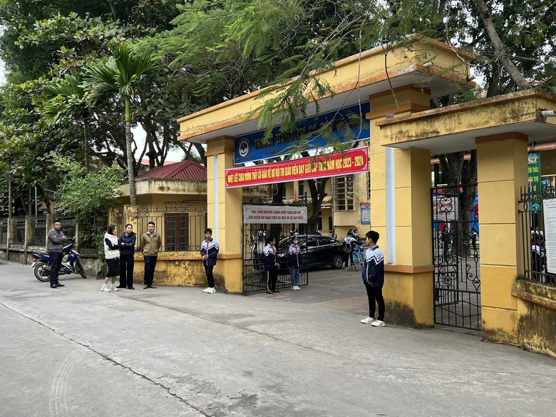 Hải Dương: Ph&aacute;t huy hiệu quả &ldquo;cổng trường an to&agrave;n giao th&ocirc;ng&rdquo; - Ảnh 1.