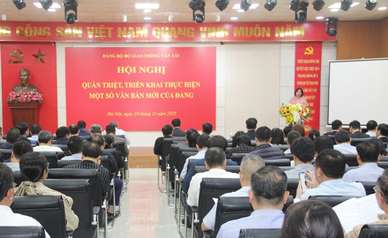 Đảng ủy Bộ GTVT quán triệt văn bản mới của Đảng - Ảnh 2. Đảng ủy Bộ GTVT quán triệt văn bản mới của Đảng - Ảnh 2.