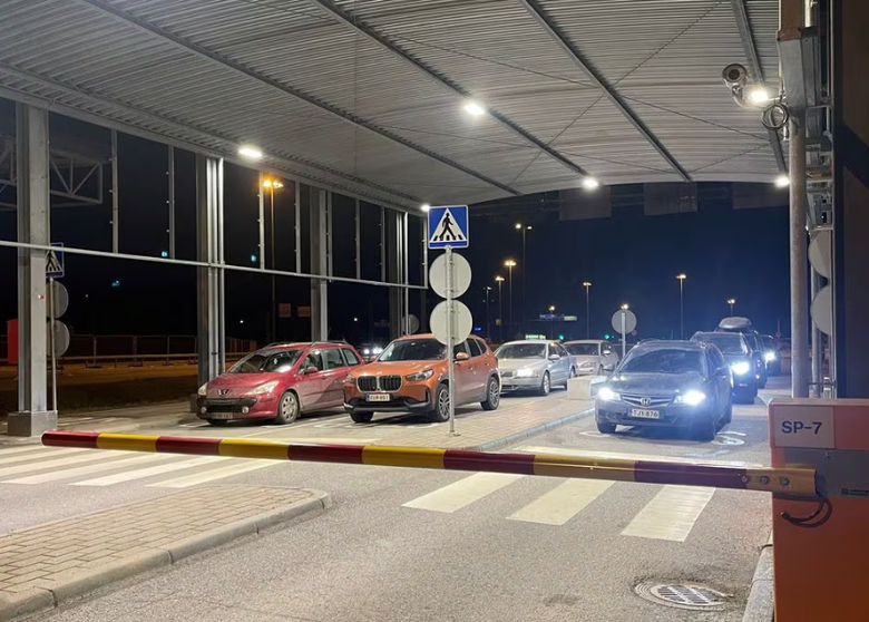 Phần Lan đ&oacute;ng th&ecirc;m 3 cửa khẩu với Nga - Ảnh 1.