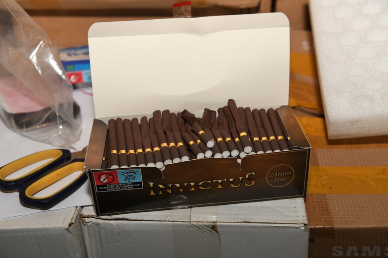 V&igrave; sao thuốc l&aacute; điện tử chứa cần sa, ma t&uacute;y nước vui g&acirc;y nghiện giới trẻ? - Ảnh 2.