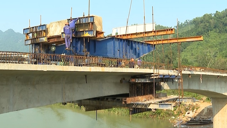 Sẽ hợp long Cầu T&ocirc; Mậu ở Y&ecirc;n B&aacute;i v&agrave;o ng&agrave;y 26/11 - Ảnh 3.