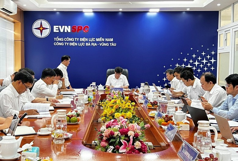 L&atilde;nh đạo EVNSPC l&agrave;m việc với c&aacute;c đơn vị th&agrave;nh vi&ecirc;n để đảm bảo ho&agrave;n th&agrave;nh kế hoạch 2023 - Ảnh 1.