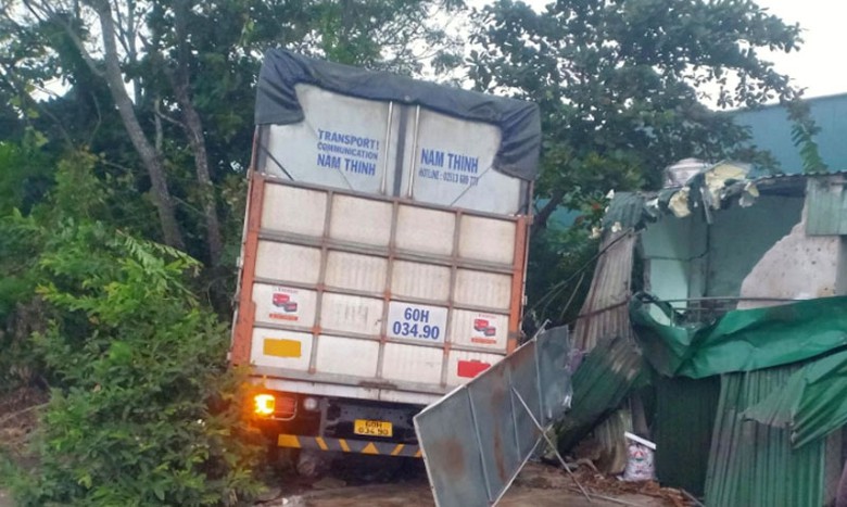 Hiện trường vụ tai nạn khiến cụ Đ tử vong thương tâm. Hiện trường vụ tai nạn khiến cụ Đ tử vong thương tâm.