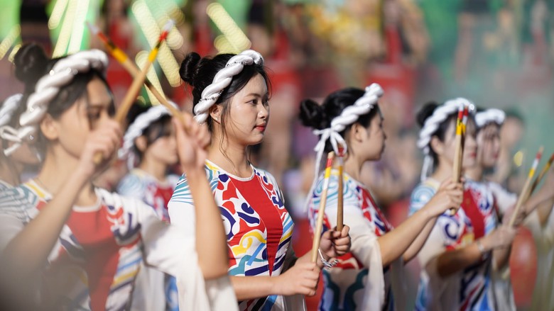 Rực rỡ ng&agrave;y hội Văn ho&aacute; - Thể thao -Du lịch c&aacute;c d&acirc;n tộc v&ugrave;ng T&acirc;y Nguy&ecirc;n - Ảnh 3.